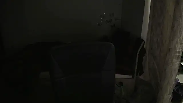 KrissLoona online show from 12, 11, 2025