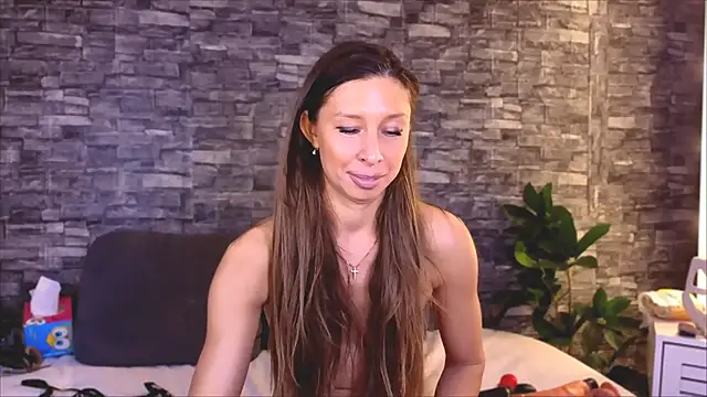 Snapshot of JennyPisik chatting on 4, 10, 2025 JennyPisik online show from 4, 10, 2025