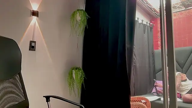 Snapshot of MarcellaGriffin chatting on 25, 6, 2026 MarcellaGriffin online show from 25, 6, 2026