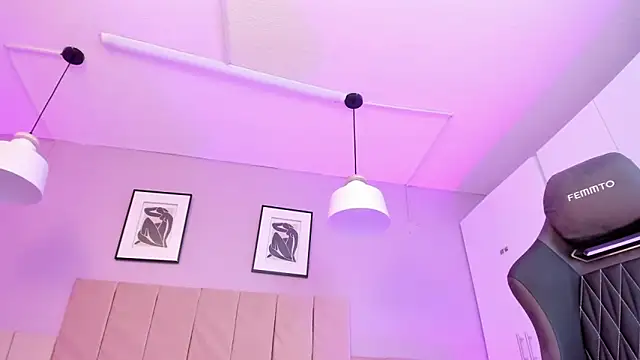 Inndrahot online show from 28, 2, 2025