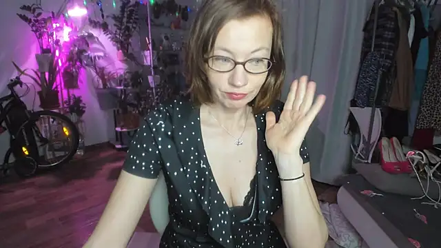 Constancia pure online show from 5, 12, 2025