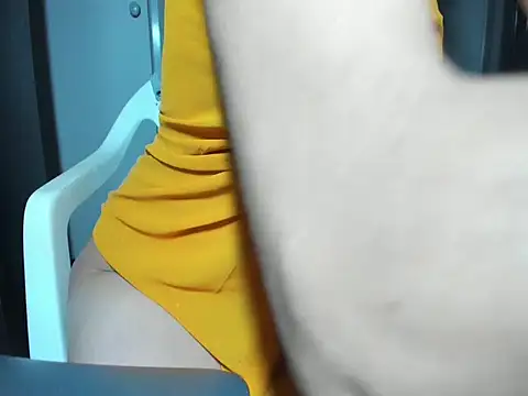 Angelchezcka online show from 14, 11, 2025