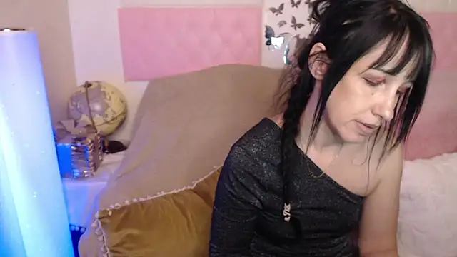 -carla- online show from 12, 3, 2026