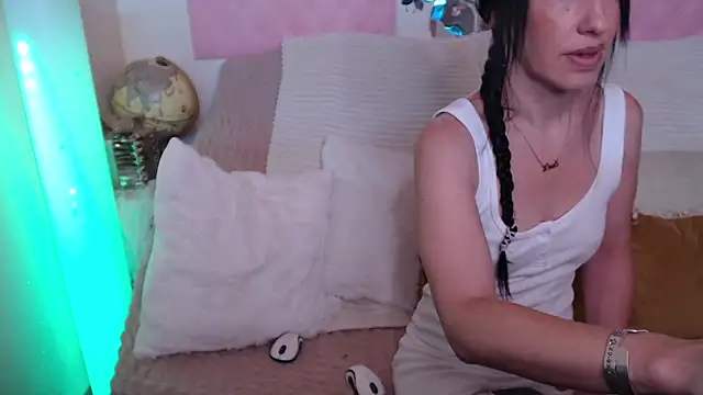 -carla- online show from 30, 10, 2025