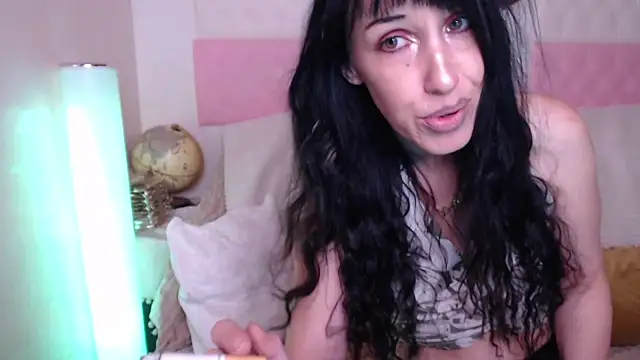 -carla- online show from 14, 11, 2025