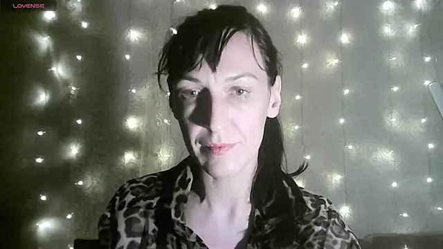 Snapshot of MarieODahliaS chatting on 13, 11, 2025 MarieODahliaS online show from 13, 11, 2025