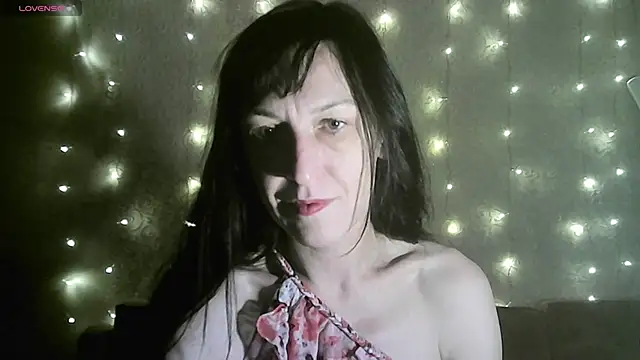 Snapshot of MarieODahliaS chatting on 1, 12, 2025 MarieODahliaS online show from 1, 12, 2025