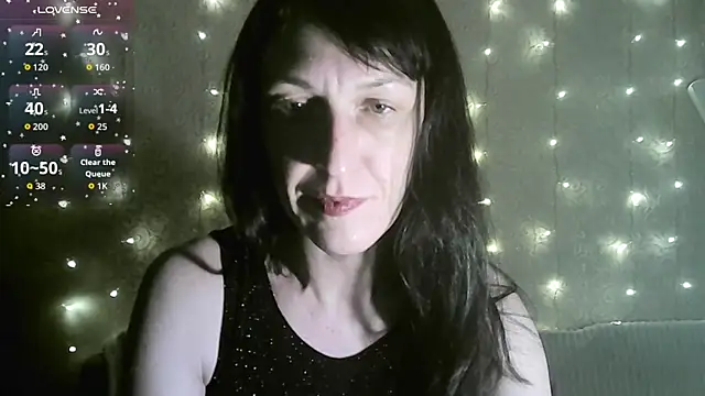 Snapshot of MarieODahliaS chatting on 28, 11, 2025 MarieODahliaS online show from 28, 11, 2025