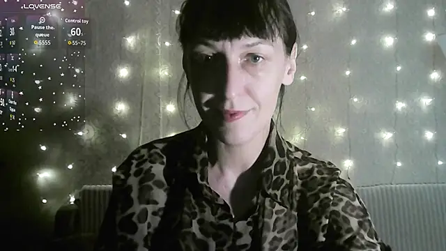 Snapshot of MarieODahliaS chatting on 20, 10, 2025 MarieODahliaS online show from 20, 10, 2025