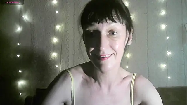 Snapshot of MarieODahliaS chatting on 22, 10, 2025 MarieODahliaS online show from 22, 10, 2025