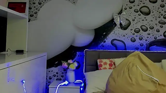 AlmaFancy online show from 1, 4, 2026