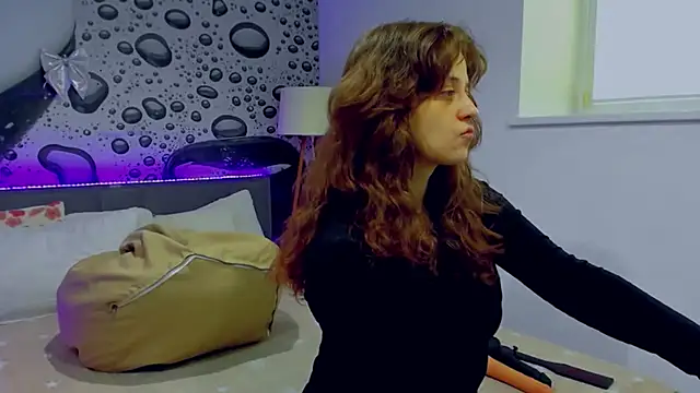 AlmaFancy online show from 6, 4, 2026