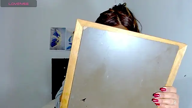 Kylie loveee online show from 2, 10, 2025