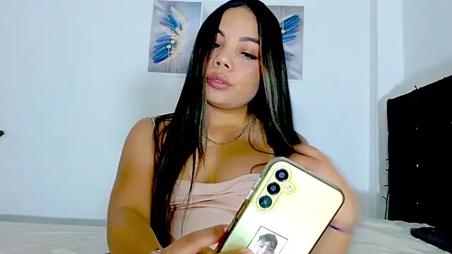 Kylie loveee online show from 6, 3, 2025