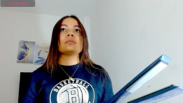 Kylie loveee online show from 29, 10, 2025