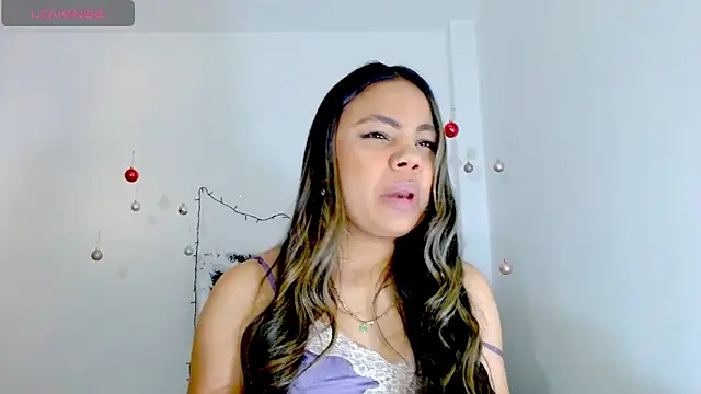 Kylie loveee online show from 11, 12, 2024