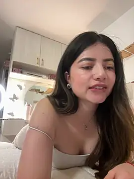 Snapshot of missani chatting on 4, 8, 2026 missani online show from 4, 8, 2026
