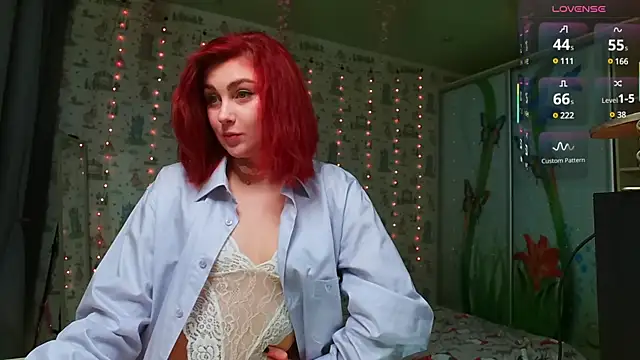 SmokyRose online show from 26, 2, 2025