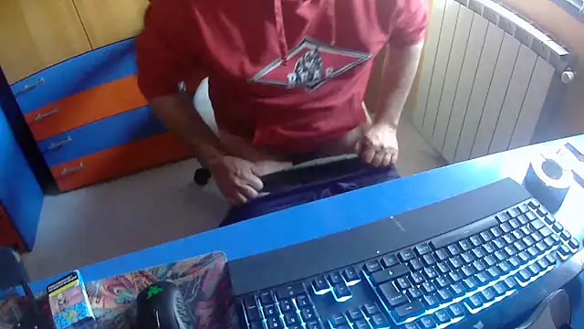 Snapshot of Tango128 chatting on 11, 5, 2026 Tango128 online show from 11, 5, 2026