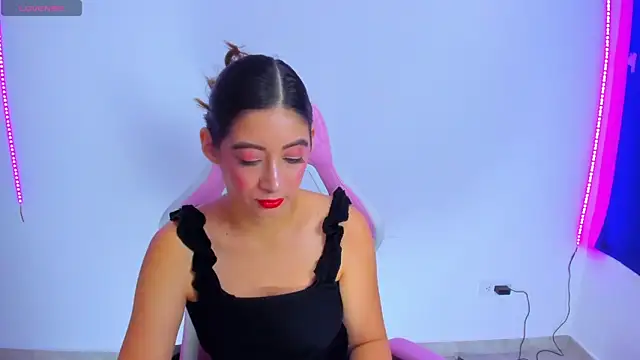 MeganWhite3 online show from 22, 3, 2025