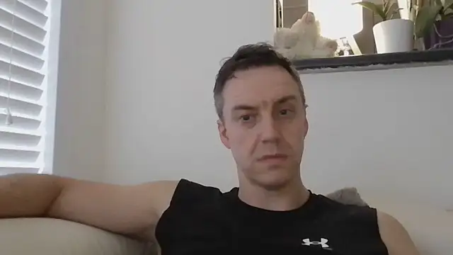 Snapshot of ploki2180 chatting on 10, 5, 2026 ploki2180 online show from 10, 5, 2026