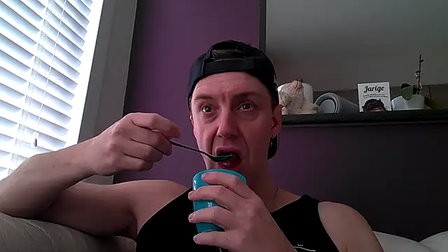 ploki2180 online show from 9, 3, 2025