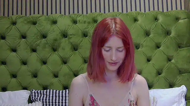 Snapshot of SiennaShapiro chatting on 30, 6, 2026 SiennaShapiro online show from 30, 6, 2026