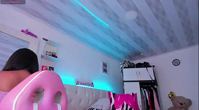 Snapshot of briitany_hot chatting on 6, 3, 2025 briitany hot online show from 6, 3, 2025