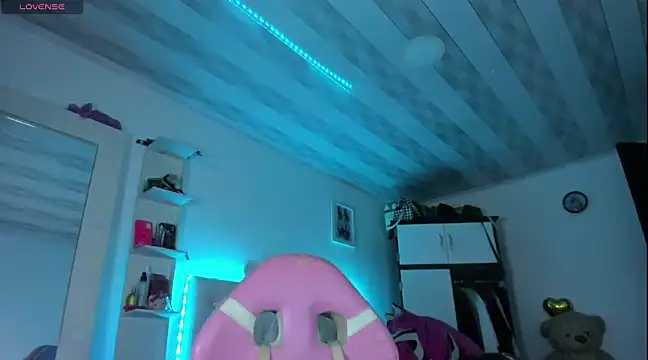 Snapshot of briitany_hot chatting on 9, 3, 2025 briitany hot online show from 9, 3, 2025