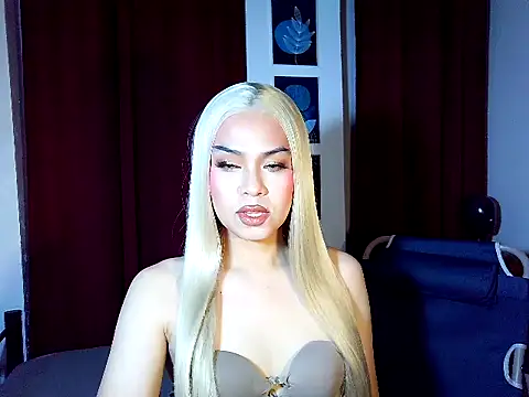 MistressLuna1 online show from 27, 2, 2026