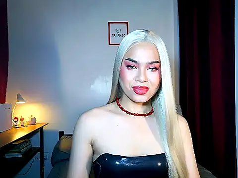 MistressLuna1 online show from 11, 4, 2026