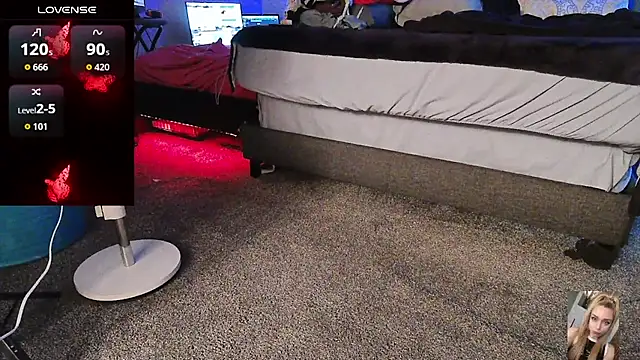 Blondiewithanass online show from 3, 4, 2026