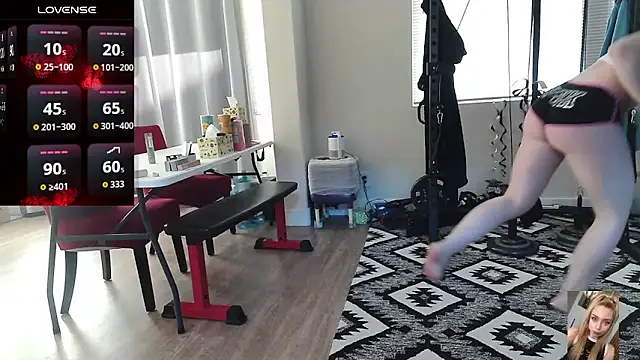 Blondiewithanass online show from 24, 4, 2026