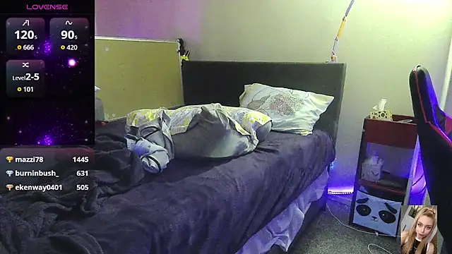 Blondiewithanass online show from 5, 11, 2025