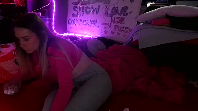 Blondiewithanass online show from 16, 10, 2025