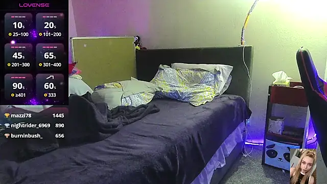 Blondiewithanass online show from 21, 11, 2025