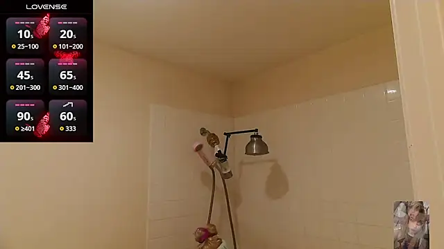 Blondiewithanass online show from 30, 4, 2026