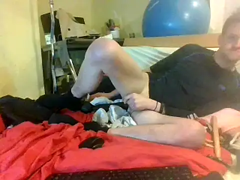 londonfuckwhore online show from 3, 1, 2025