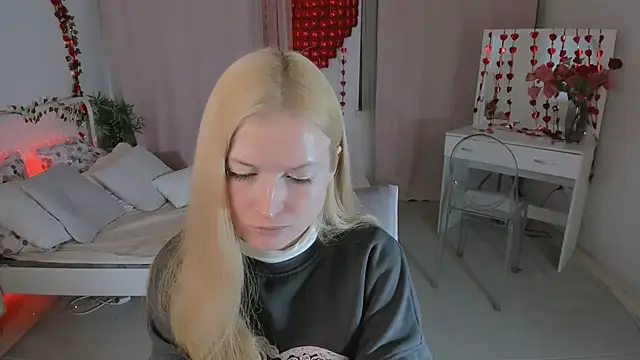 Snapshot of Laly_Peach chatting on 17, 2, 2026 Laly Peach online show from 17, 2, 2026