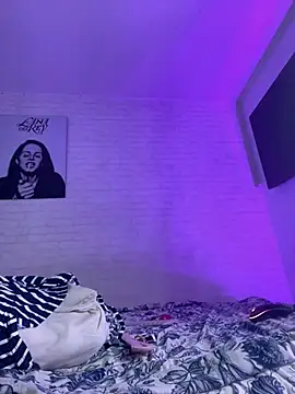 Niky Love online show from 15, 12, 2024