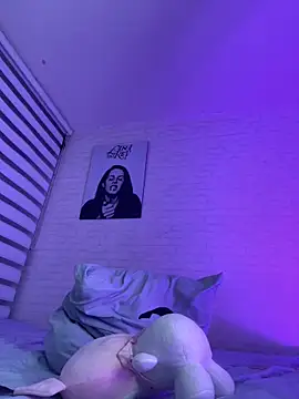 Niky Love online show from 9, 12, 2024