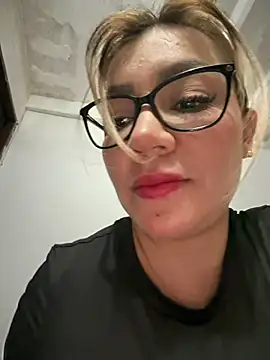Snapshot of DIANITA_1988 chatting on 15, 7, 2026 DIANITA 1988 online show from 15, 7, 2026