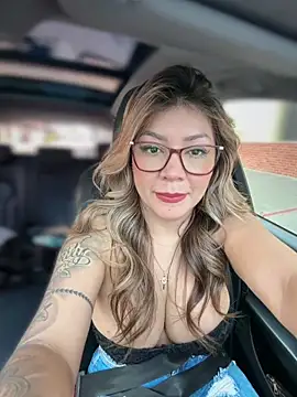 Snapshot of DIANITA_1988 chatting on 8, 5, 2026 DIANITA 1988 online show from 8, 5, 2026