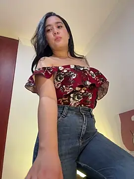 Nina lovi online show from 22, 12, 2024