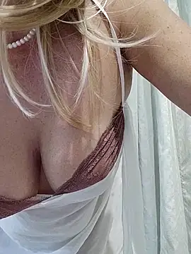 Vivian115 online show from 23, 9, 2025