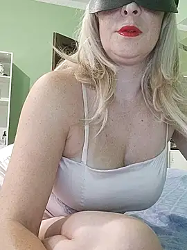 Snapshot of Vivian115 chatting on 7, 7, 2026 Vivian115 online show from 7, 7, 2026