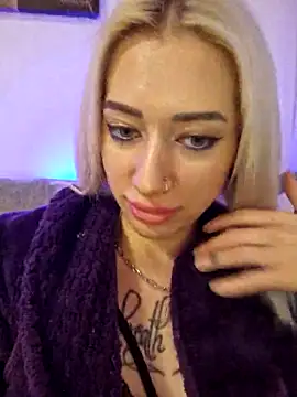 Snapshot of Fuck-Gina chatting on 18, 2, 2025 Fuck-Gina online show from 18, 2, 2025