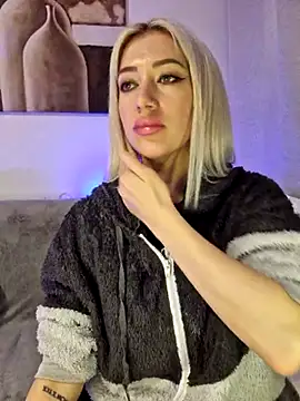 Snapshot of Fuck-Gina chatting on 12, 2, 2025 Fuck-Gina online show from 12, 2, 2025