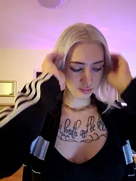 Snapshot of Fuck-Gina chatting on 20, 3, 2025 Fuck-Gina online show from 20, 3, 2025