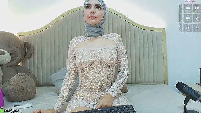 dalilasaadi  online show from 13, 10, 2025